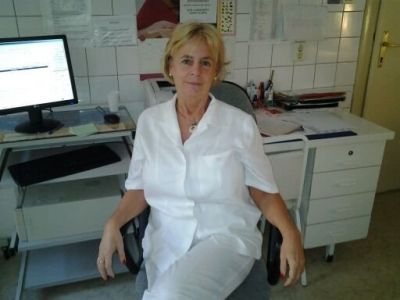 Dr. Apostol Éva Bőr és nemigyógyász kozmetológus 